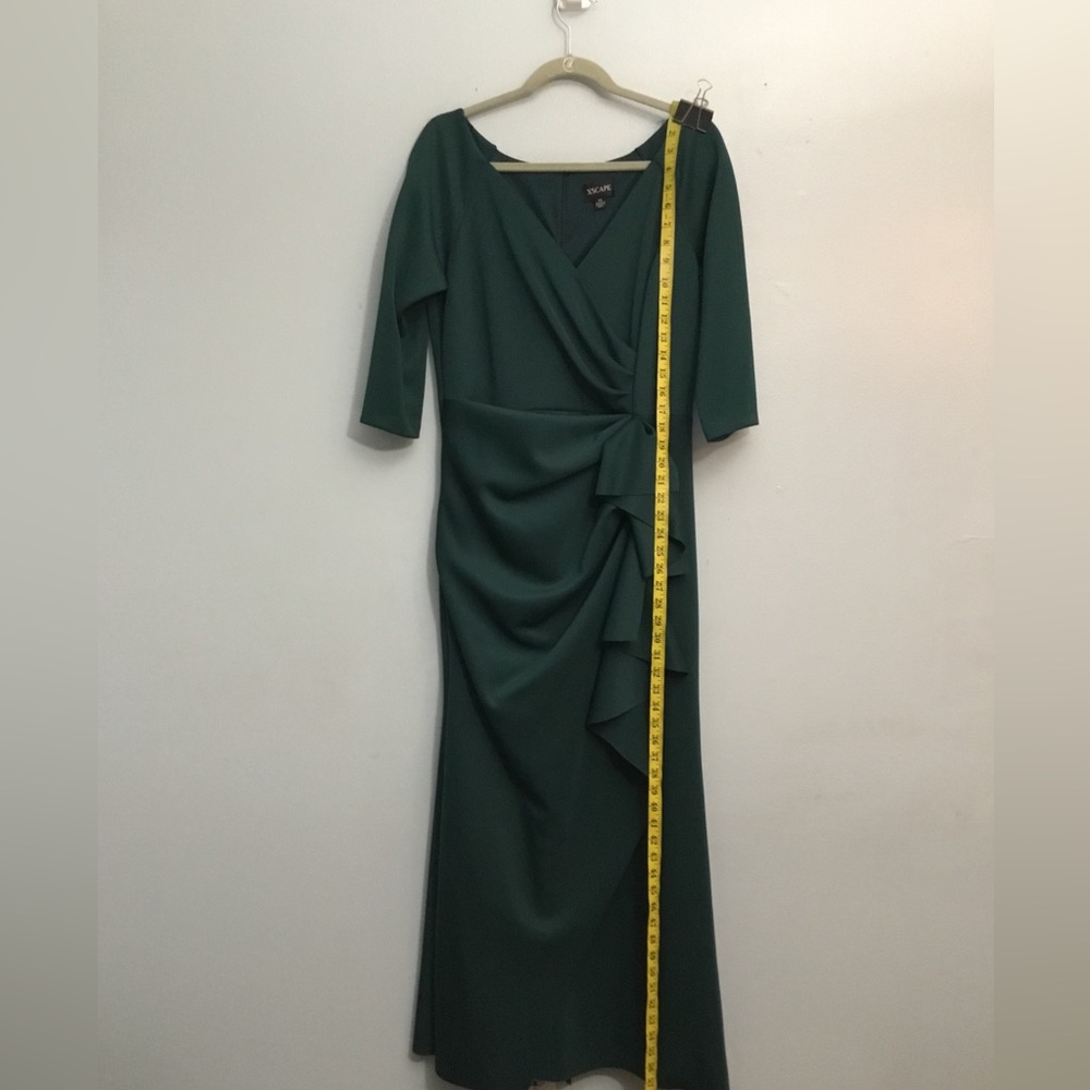 Elegant Forest Green V-Neck Draped Women's Dress - Picture 15 of 15